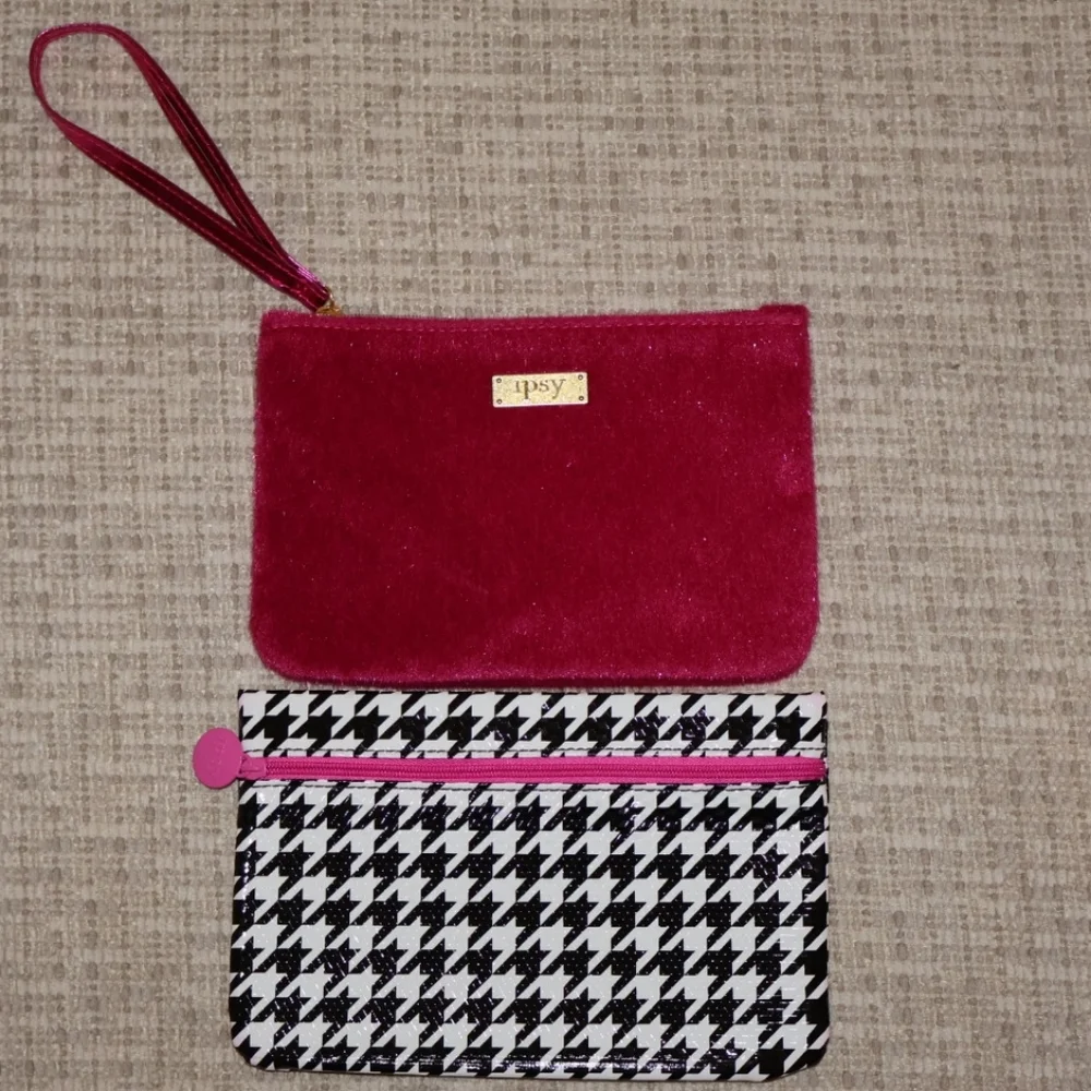 2/$10 Ipsy 1 Pink Fuzzy Textured and 1 Houndstooth Glam/Makeup Bags.